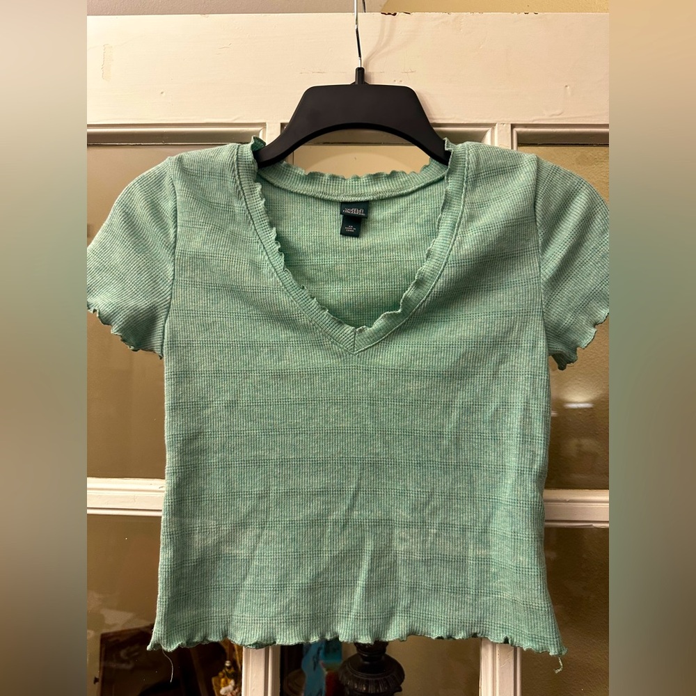 Wild Fable XSmall Cropped Green Shirt